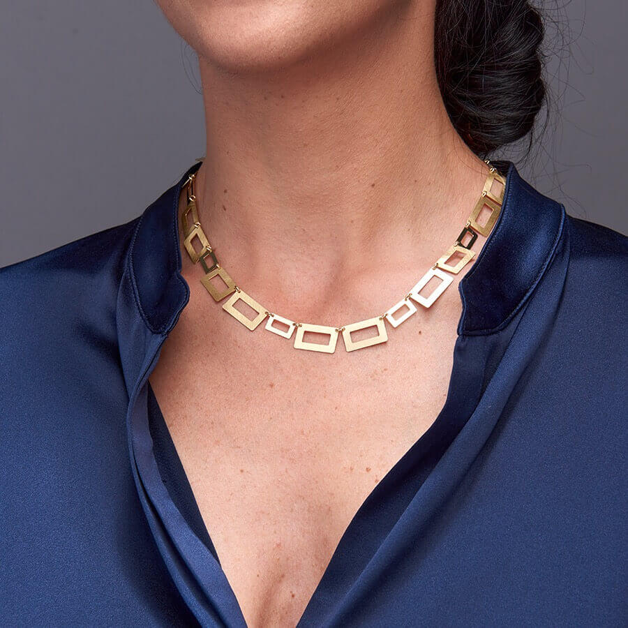 Collana girocollo Vintage Trendy con rettangoli tagliati su foglio d